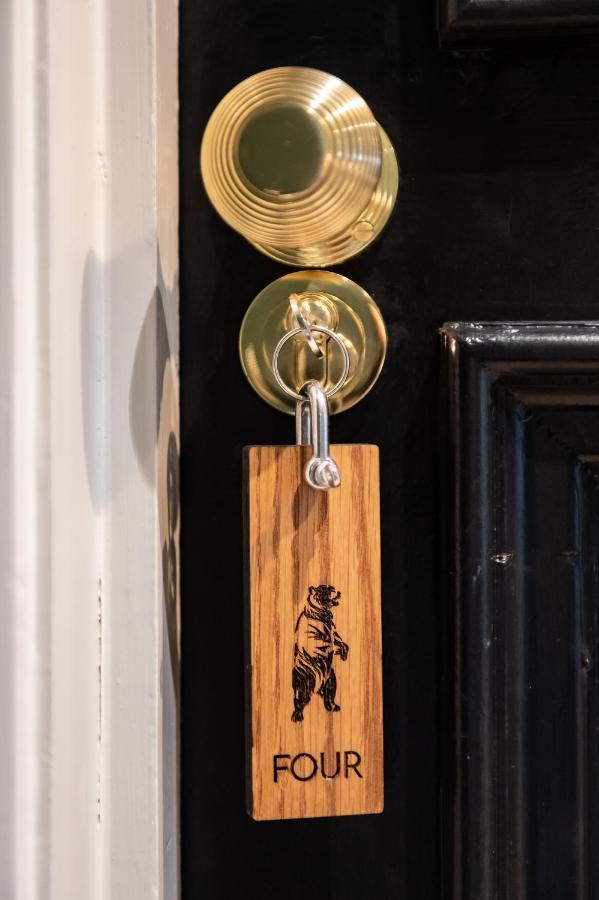 The Bear Hotel Bath Exterior photo